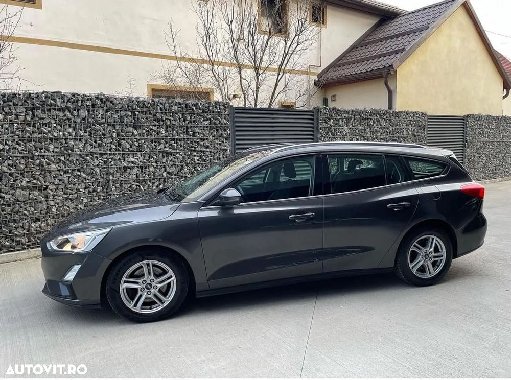Ford Focus 1.5 EcoBlue Start-Stopp-System COOL&CONNECT DESIGN - 3