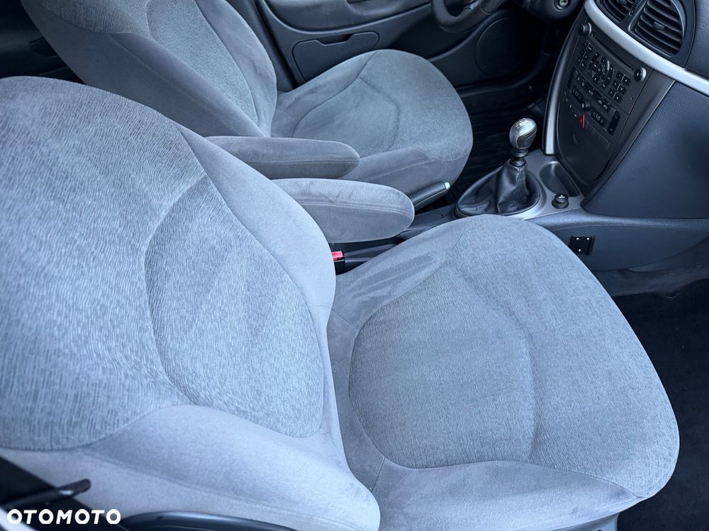 Citroën C5 2.2 HDi Exclusive - 10