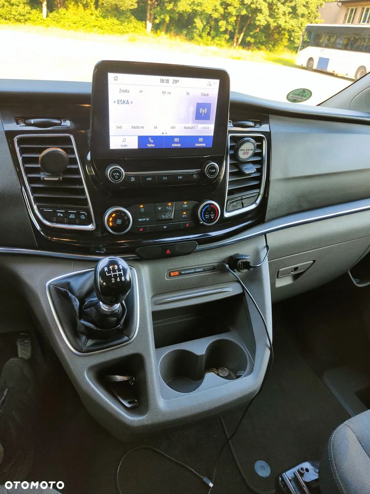 Ford Tourneo Custom 2.0 EcoBlue L2 Titanium - 10
