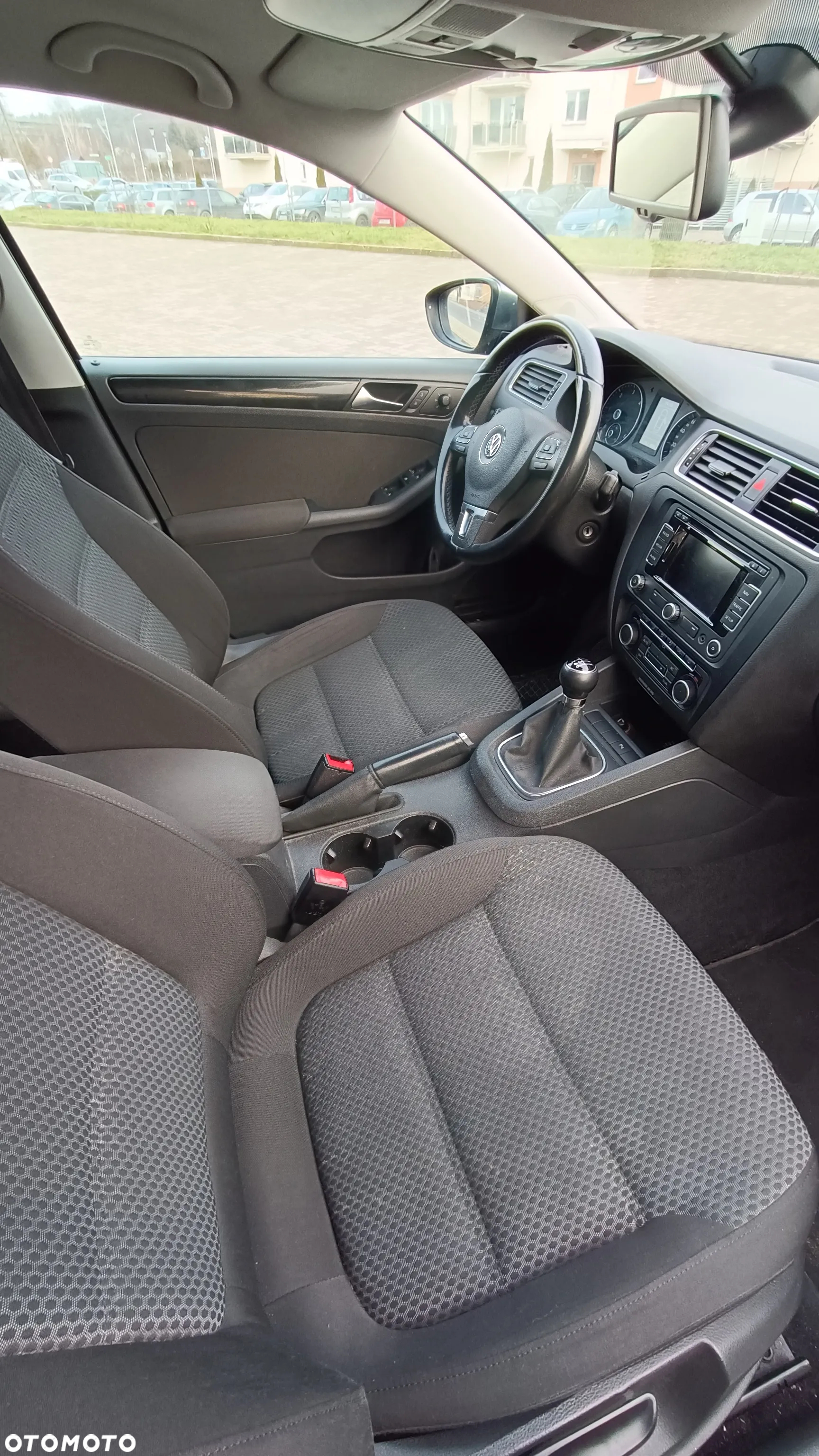 Volkswagen Jetta - 14