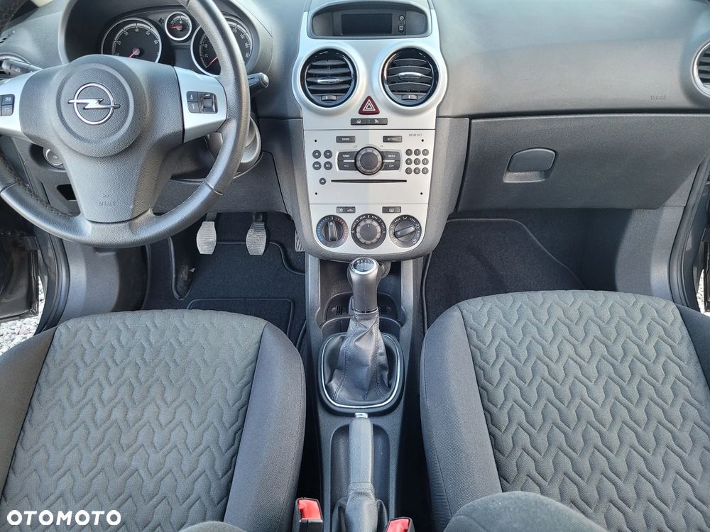 Opel Corsa 1.4 16V Active - 17