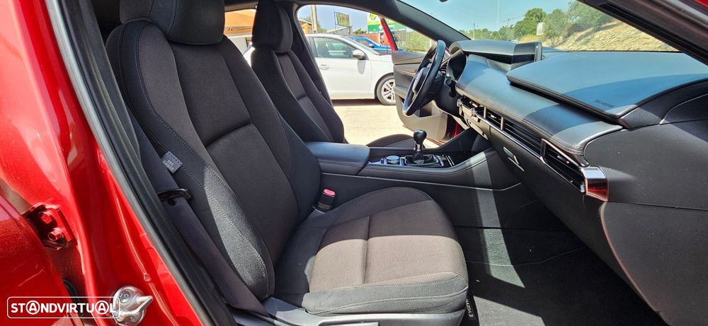 Mazda 3 Hatchback 2.0 Sky-X Excellence - 16