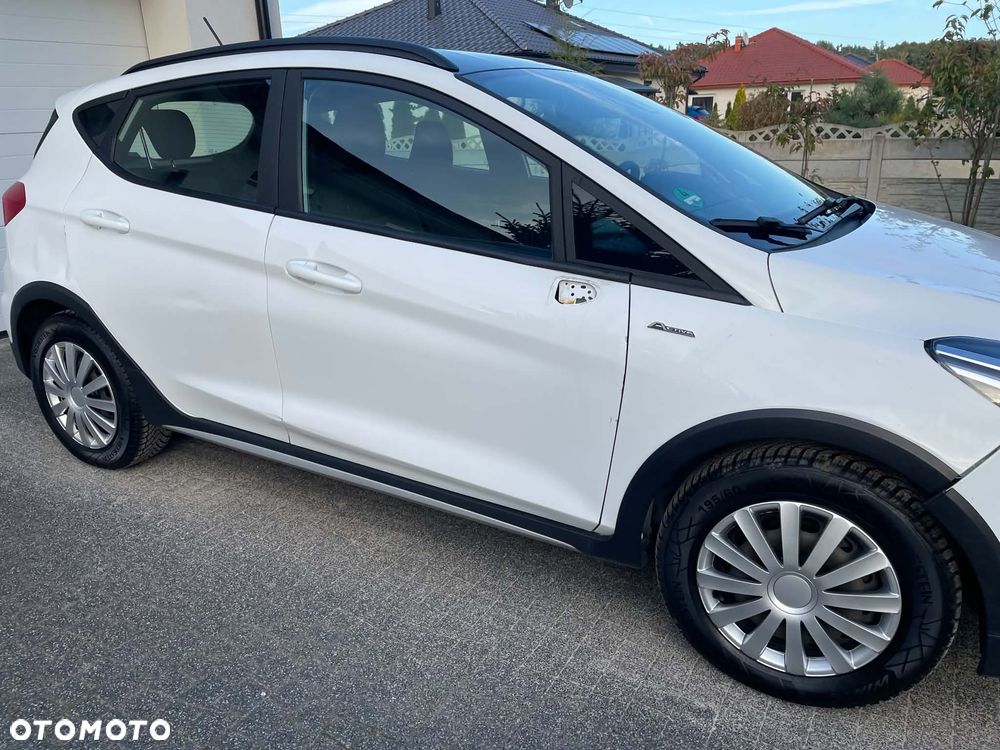 Ford Fiesta 1.0 EcoBoost S&S ACTIVE - 2