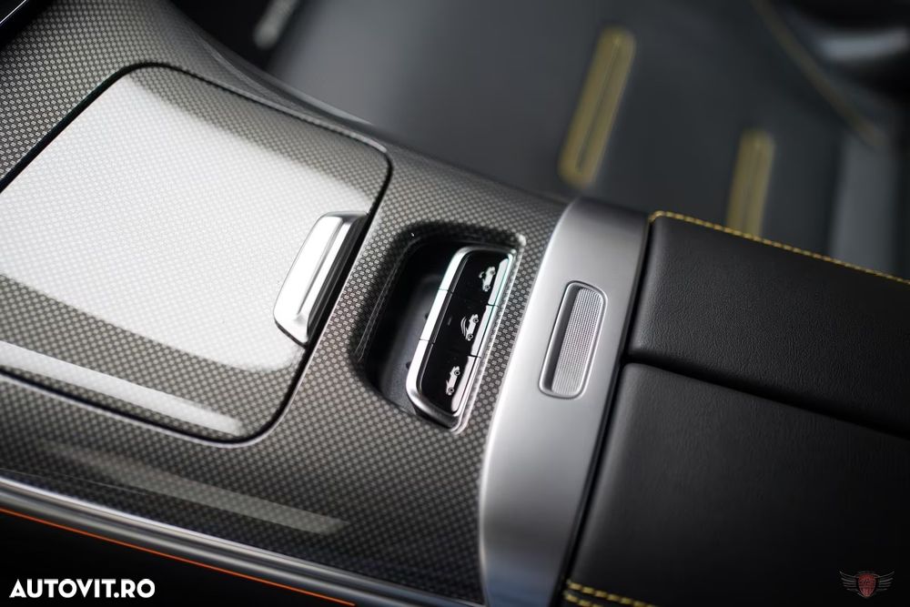 Mercedes-Benz CLE Mercedes-AMG 53 4MATIC+ AMG SPEEDSHIFT TCT 9G - 12