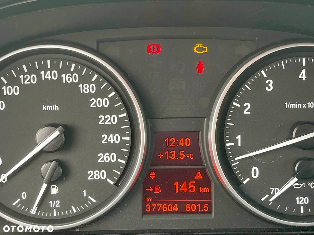 BMW Seria 3 325i - 33