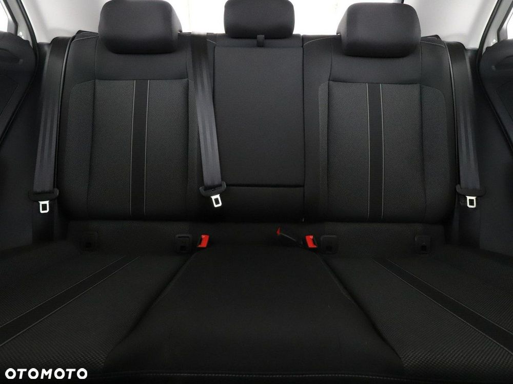 Volkswagen T-Roc 1.0 TSI Life - 18