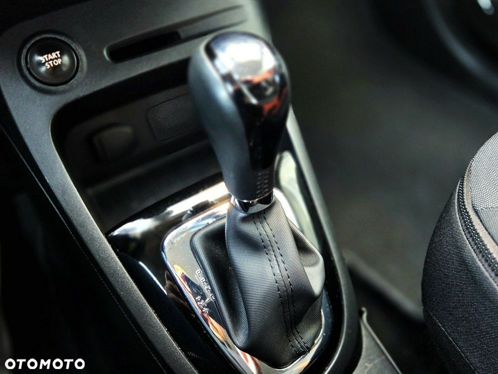 Renault Captur TCe 120 EDC Helly Hansen - 17