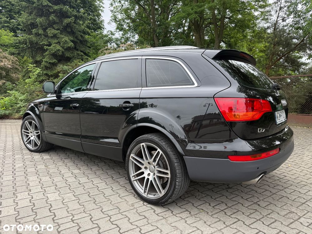 Audi Q7 - 11