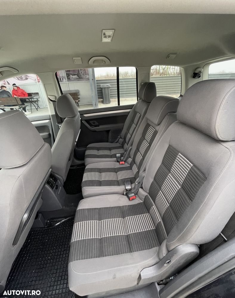Volkswagen Touran 1.4 TSI Conceptline - 5