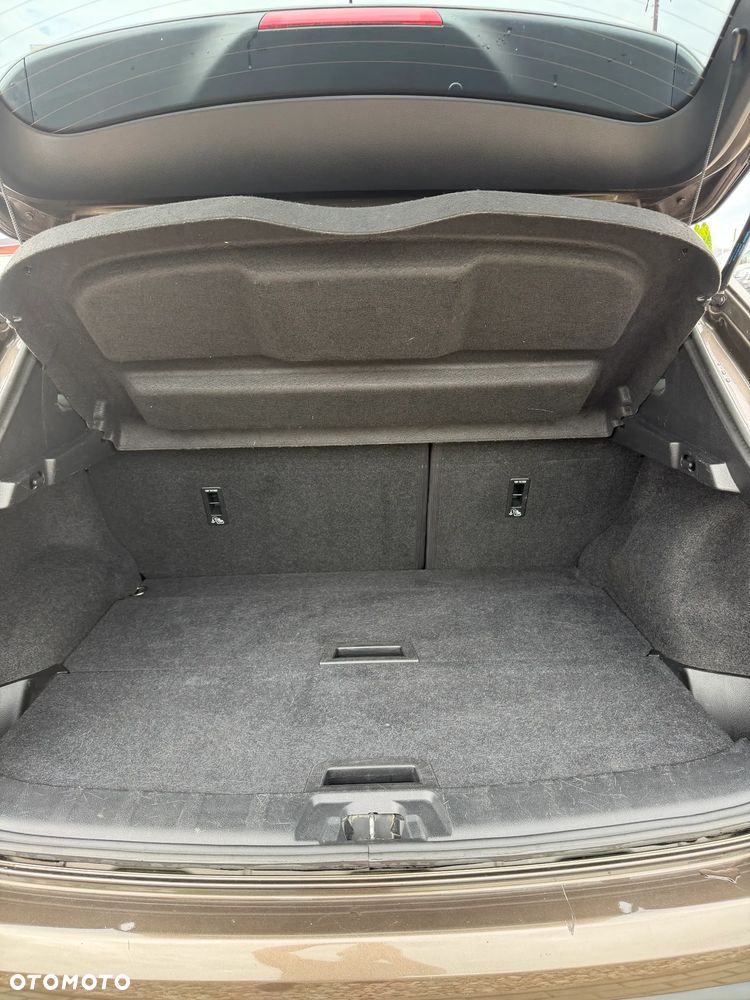 Nissan Qashqai 1.2 DIG-T Xtronic TEKNA+ - 6