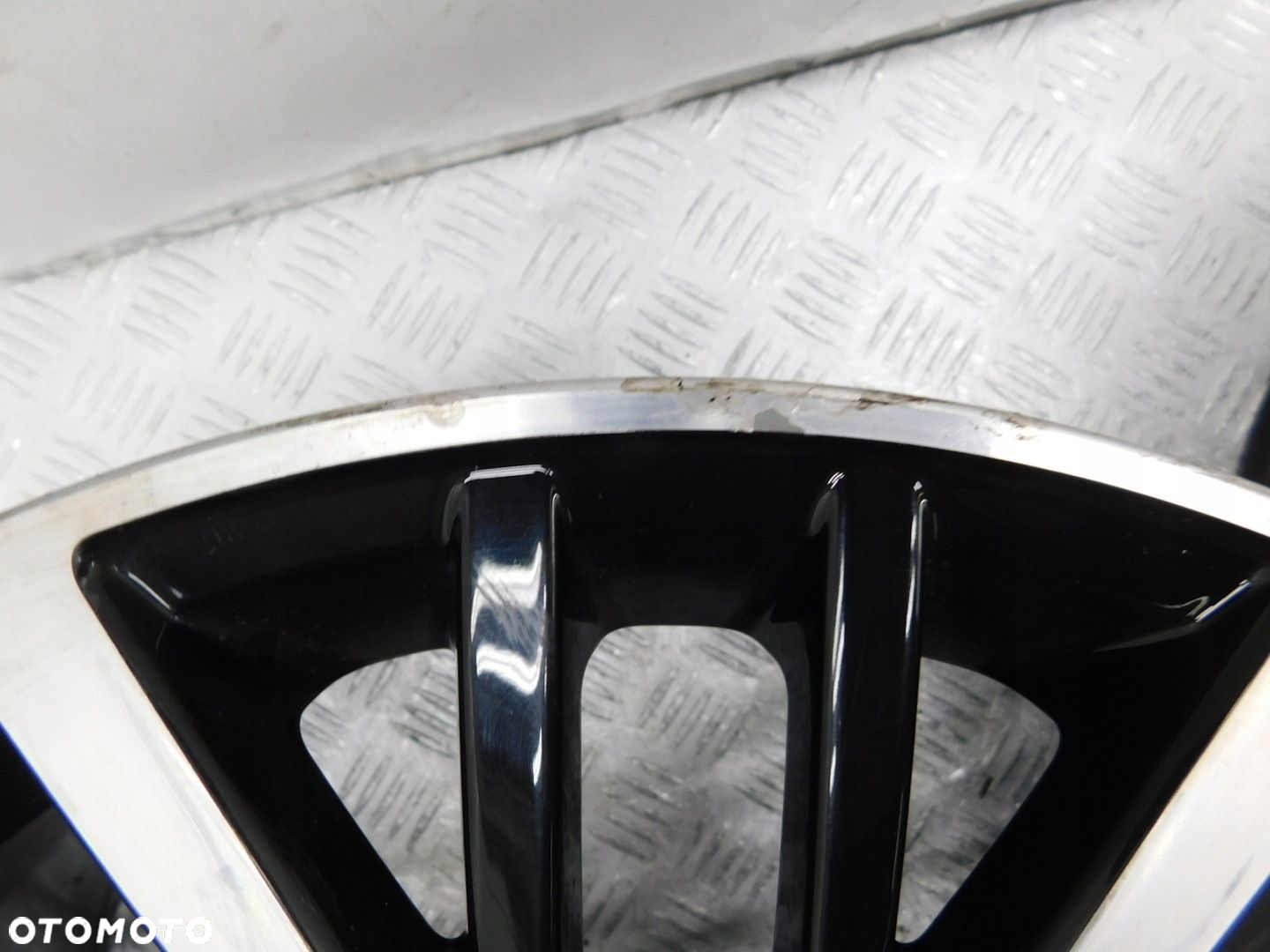 FELGI ALUMINIOWE 5x100 7,5jx17 - VW POLO 6R 6C GTi R-line - 5