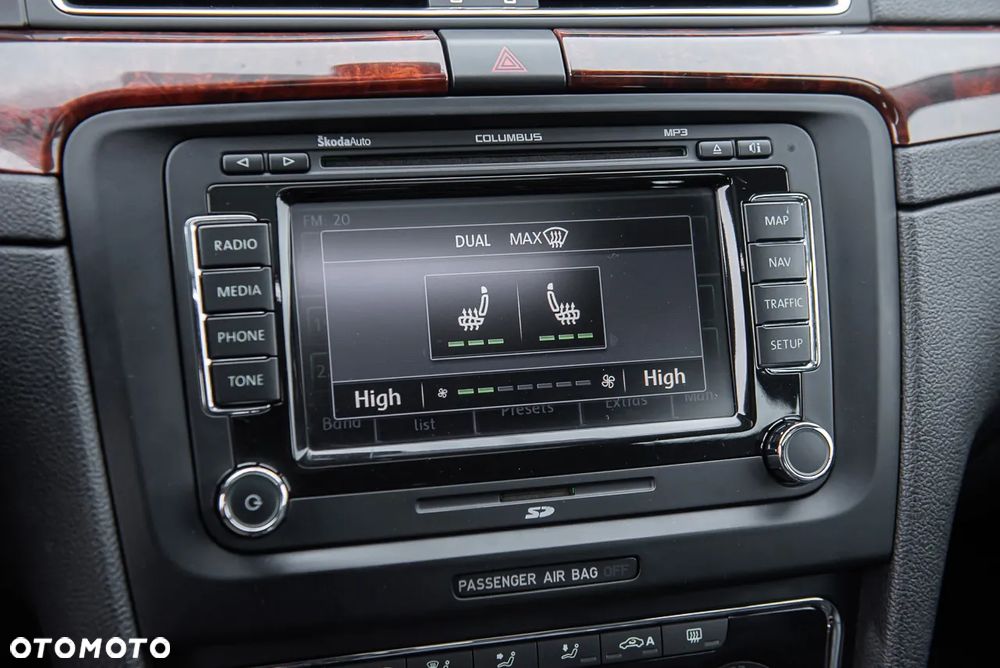 Skoda Superb 2.0 TDI DSG Elegance - 25