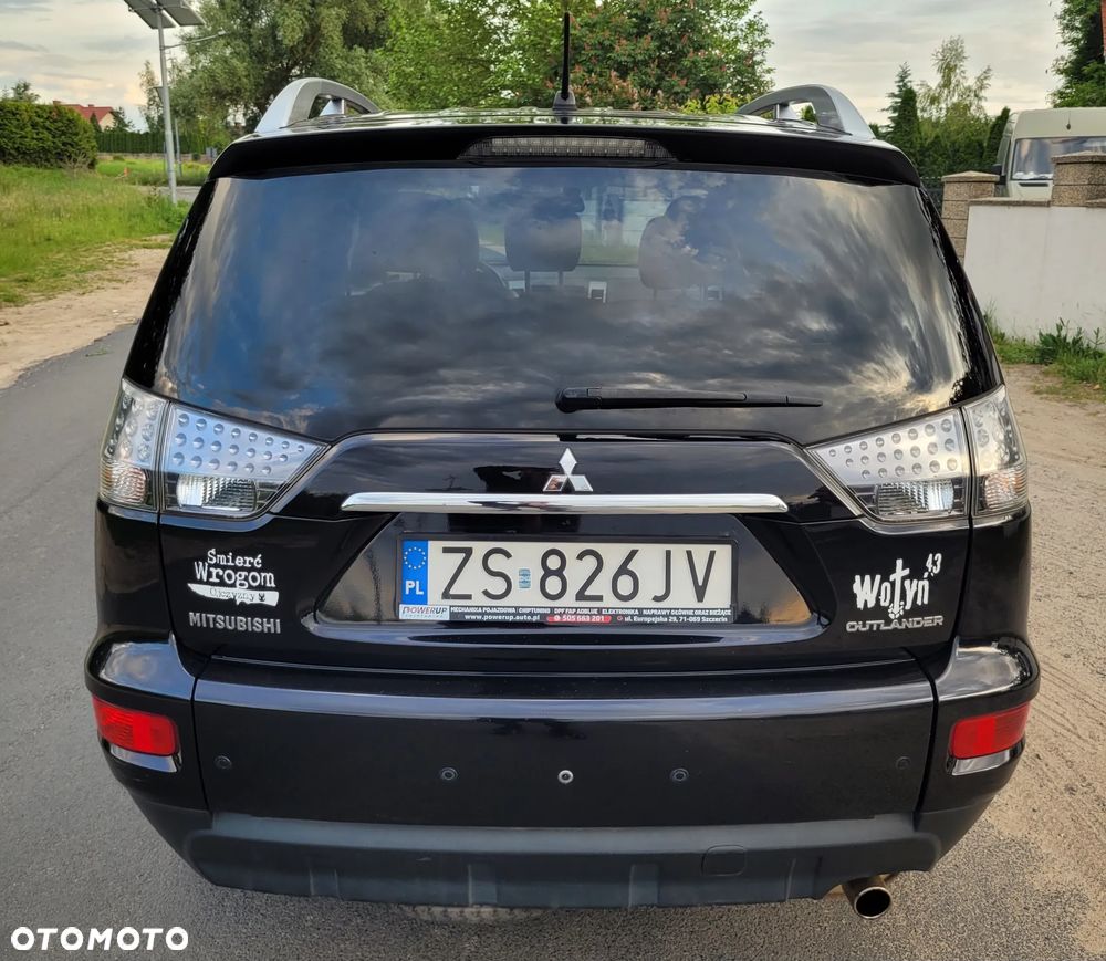 Mitsubishi Outlander 2.0 Invite 2WD - 19
