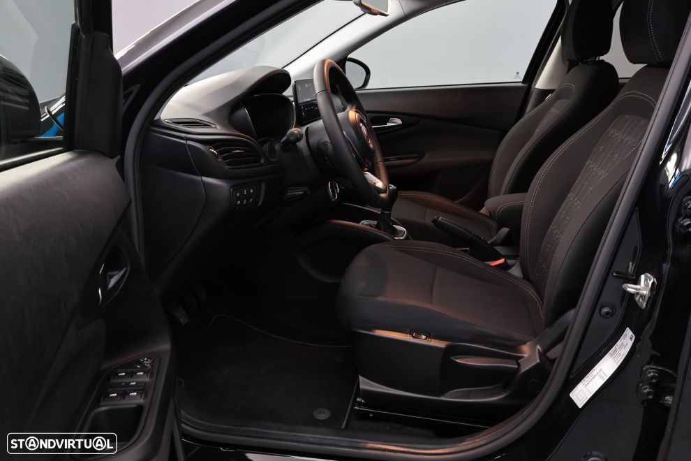 Fiat Tipo Station Wagon Cross 1.0 GSE T3 Cross - 24