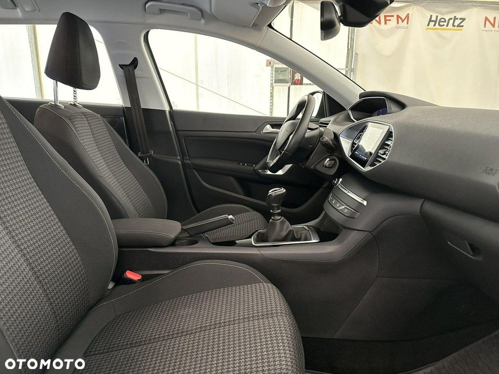 Peugeot 308 - 22