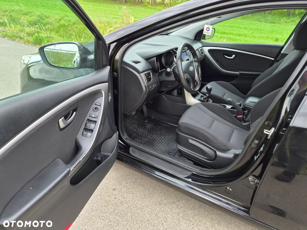 Hyundai i30 1.4 CRDi Premium - 9