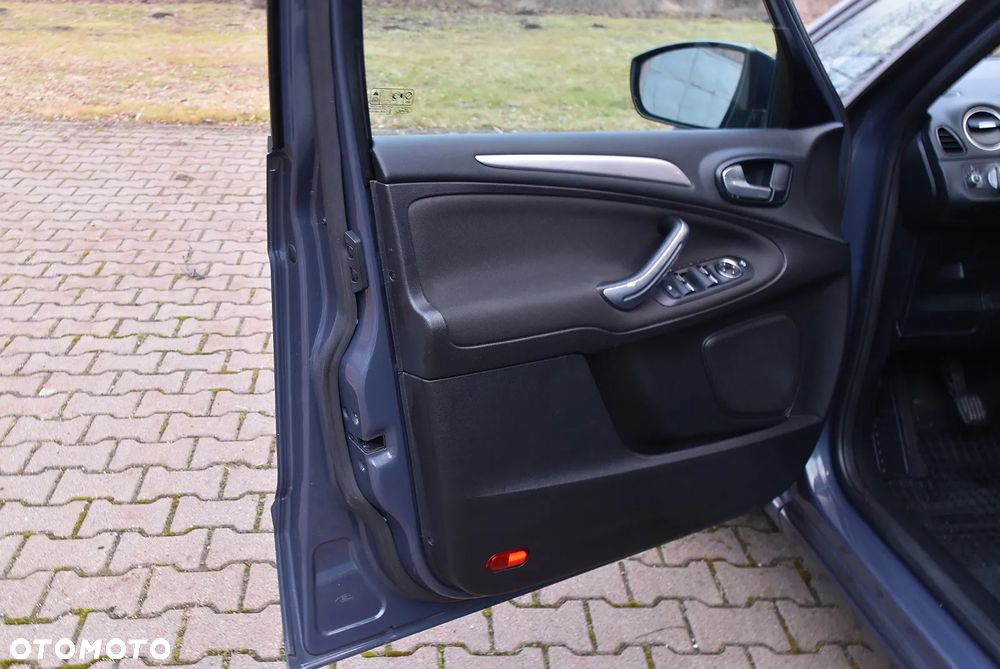 Ford S-Max 2.0 TDCi DPF Trend - 23