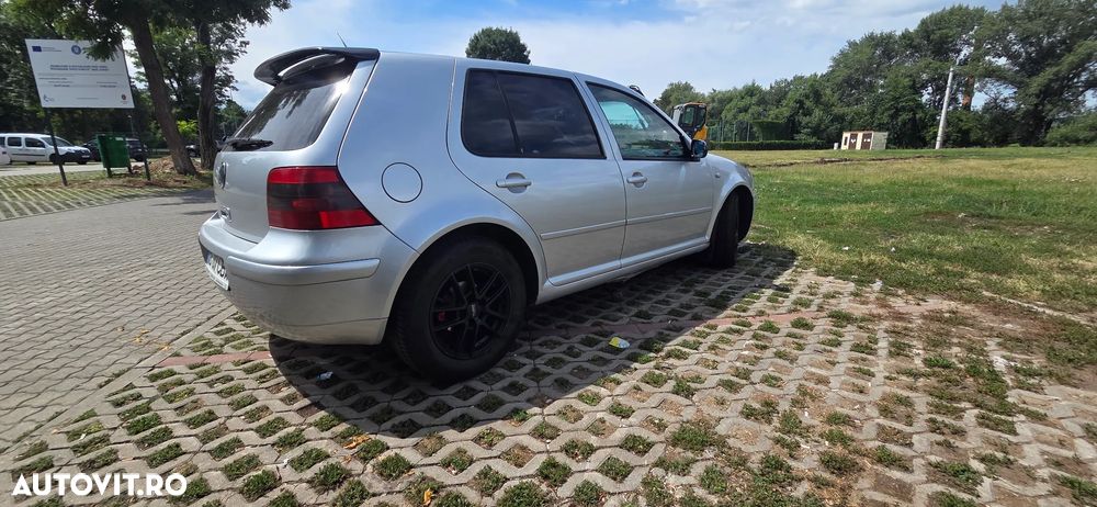 Volkswagen Golf 1.9 TDI - 6