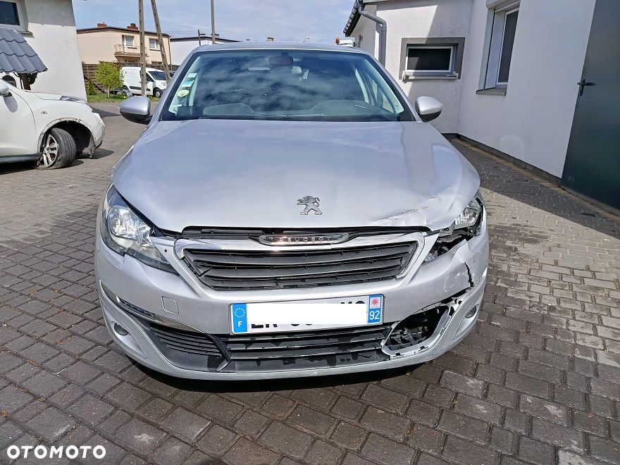 Peugeot 308 BlueHDi FAP 120 EAT6 Stop & Start Active - 4