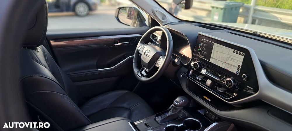 Toyota Highlander 2.5 L Dynamic Force 248CP Luxury Pearly - 28