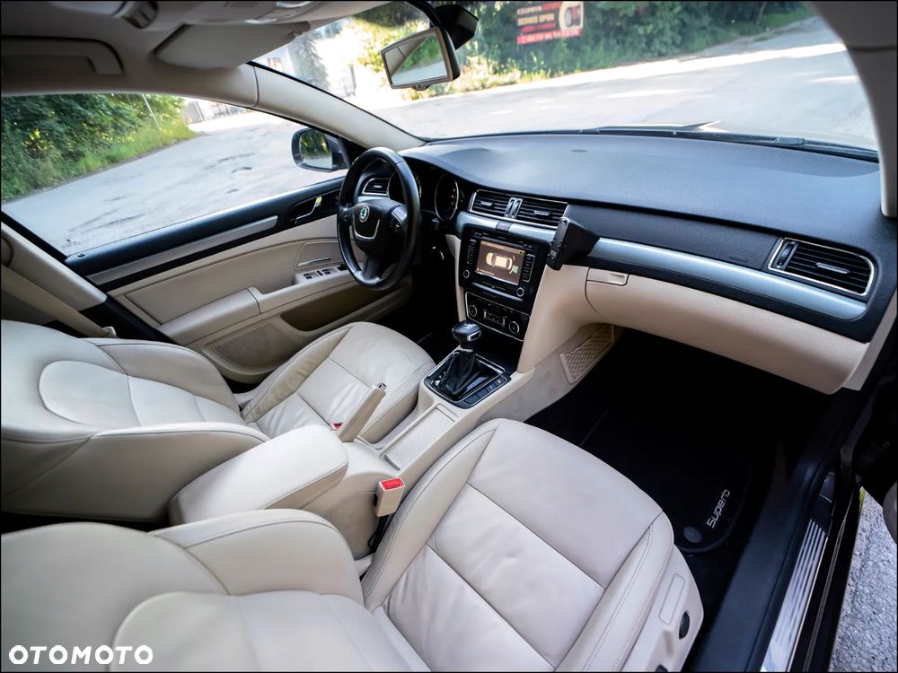 Skoda Superb - 17