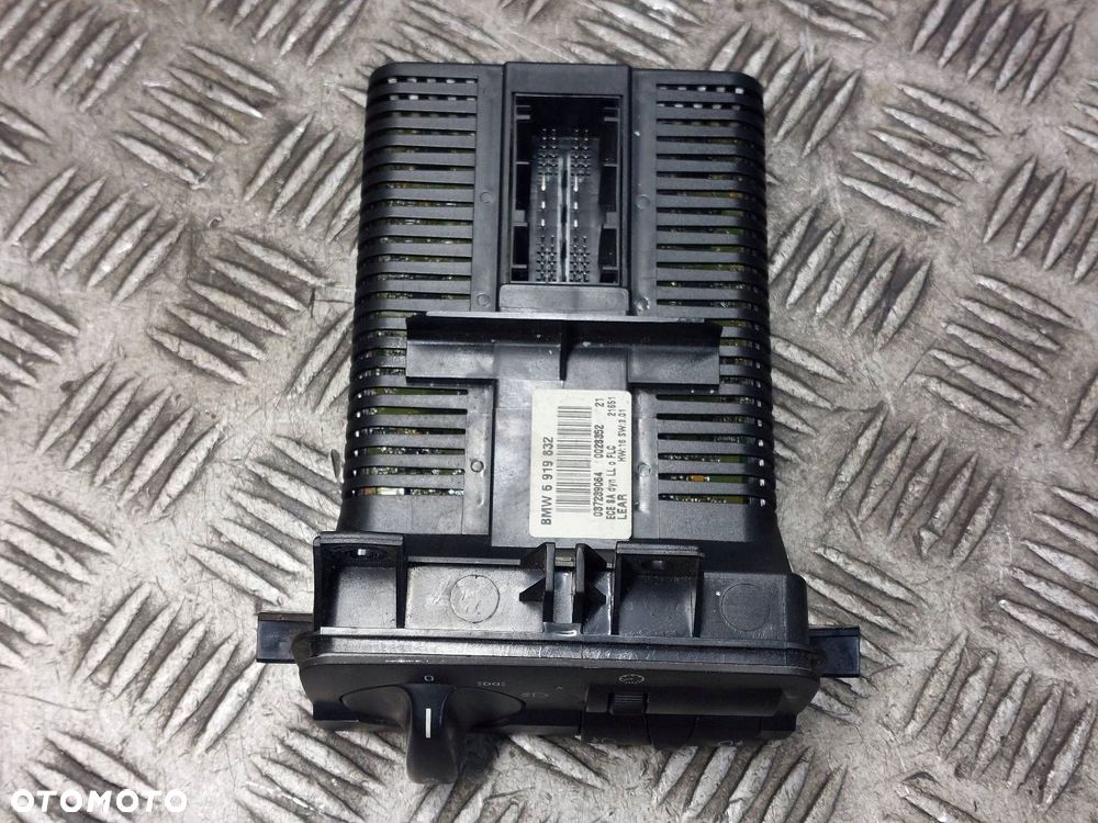 PRZEŁĄCZNIK ŚWIATEŁ BMW E46 6919832 - 2