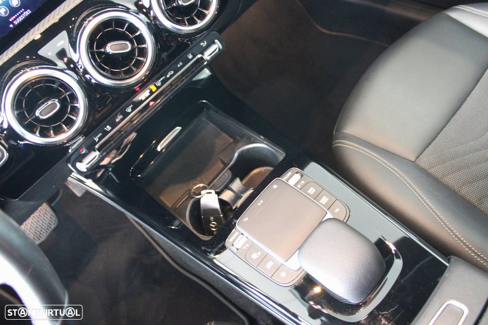 Mercedes-Benz A 250 e Style Plus - 13