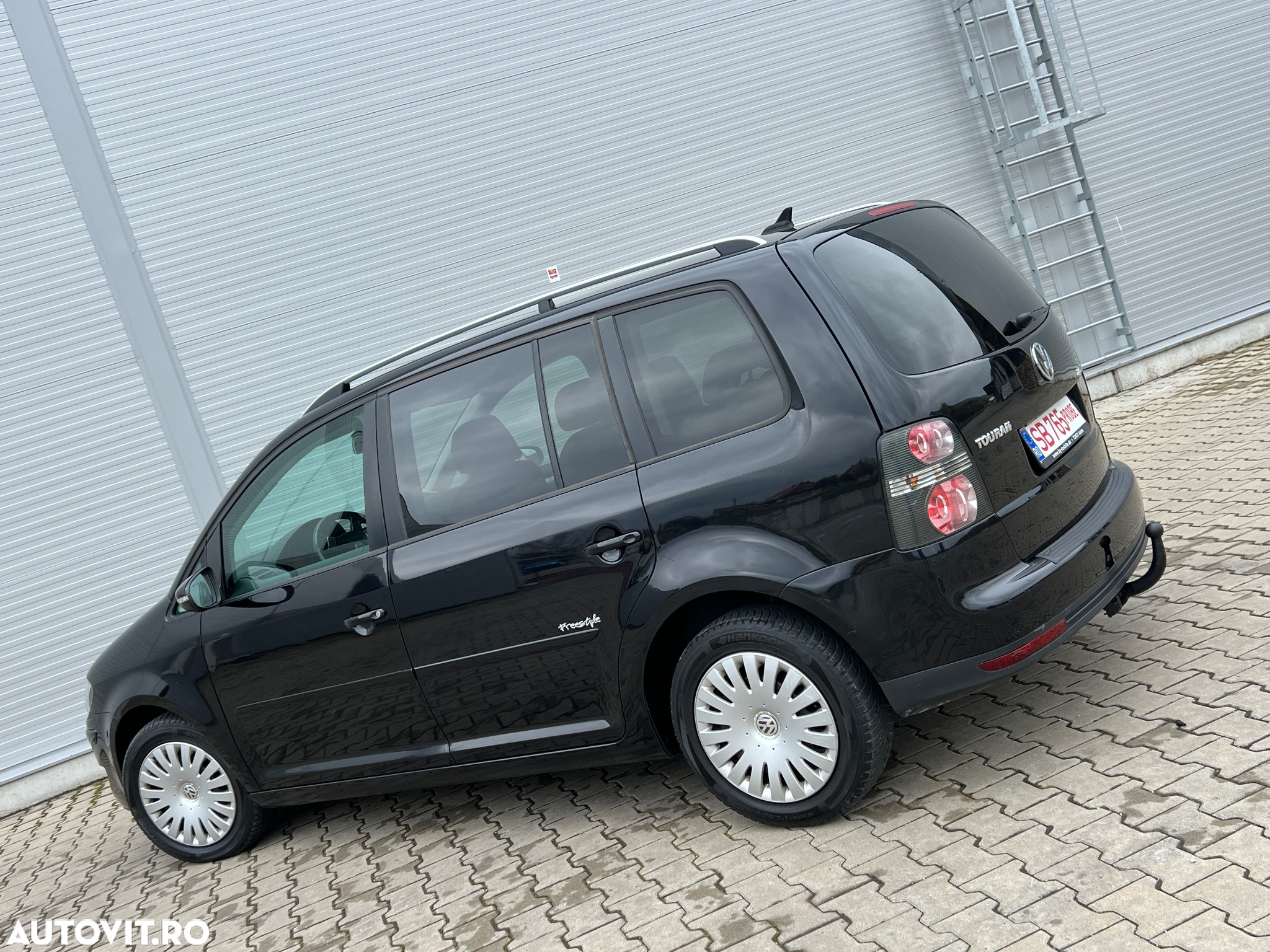 Volkswagen Touran 2.0 TDI Freestyle - 6