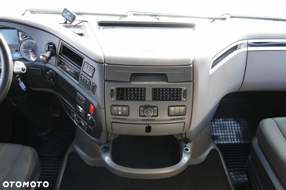 DAF XF 480 / ZESTAW TANDEM 120 M3 / PRZEJAZDOWY / KLIMA POSTOJOWA / 7,7 M + 7,7 M / 2022 ROK / - 32