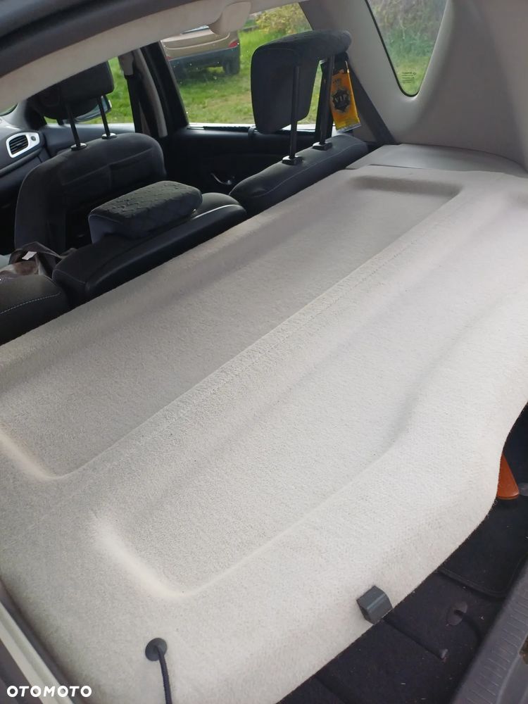 Renault Scenic 1.5 dCi Authentique - 6