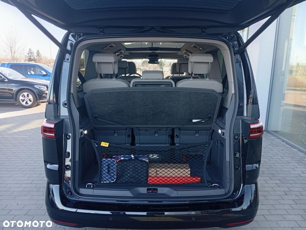 Volkswagen Multivan - 8