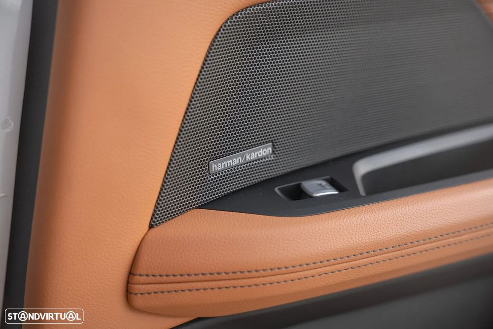 BMW i4 eDrive40 Pack Desportivo M - 26