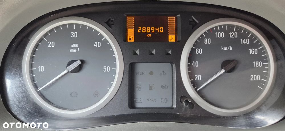 Opel Vivaro - 17