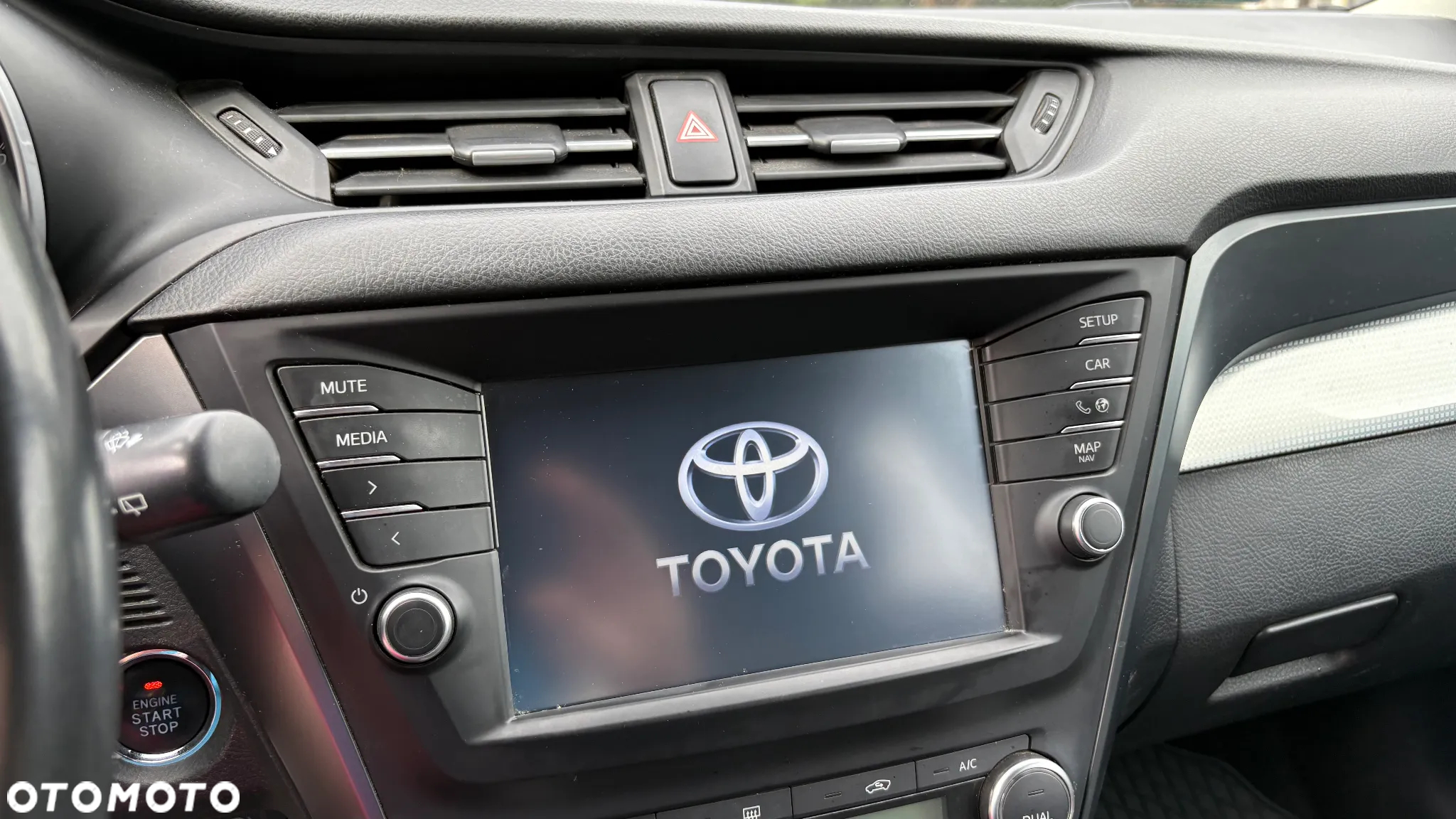 Toyota Avensis 2.0 D-4D Prestige - 29