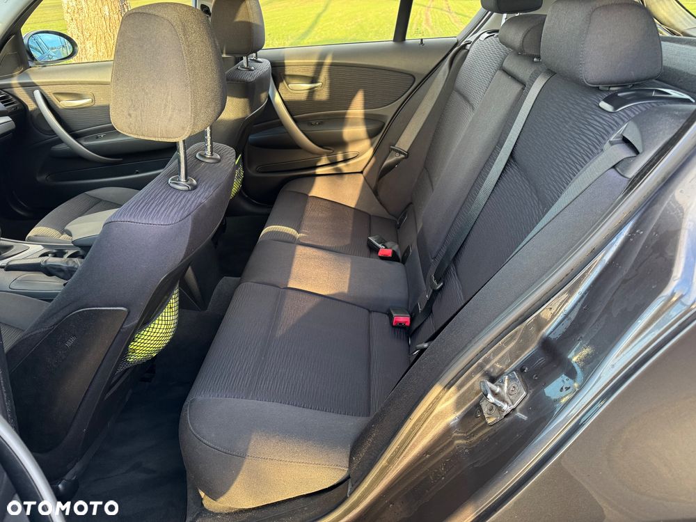 BMW Seria 1 120d DPF Edition Sport - 13