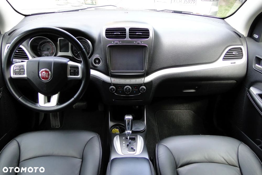 Fiat Freemont 2.0 Multijet Black Code AWD - 11