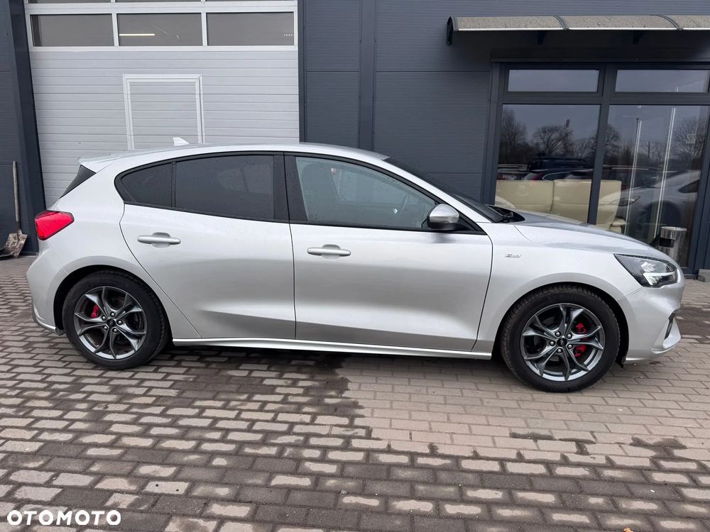Ford Focus 1.5 EcoBlue Start-Stopp-System ST-LINE X - 16