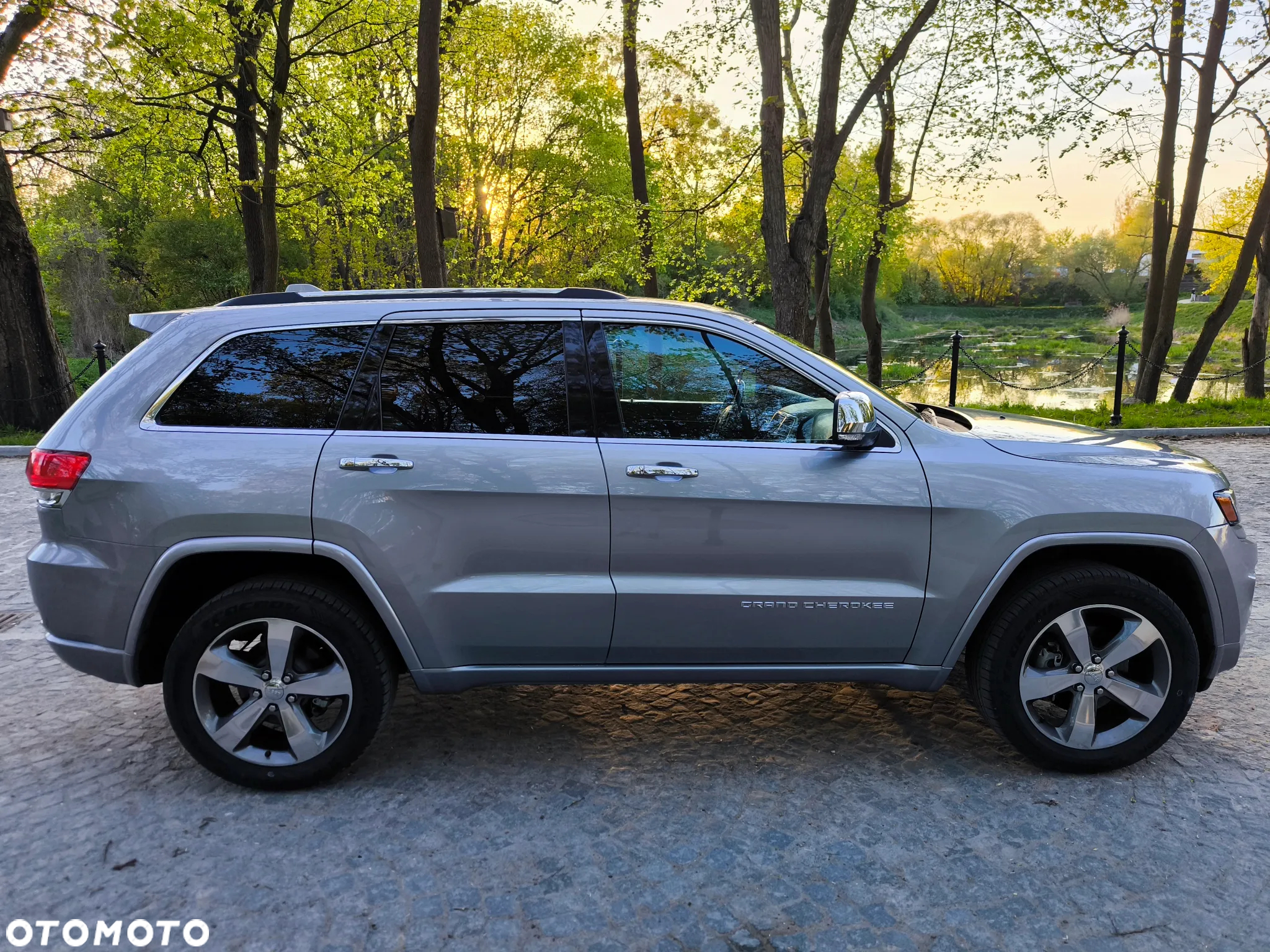 Jeep Grand Cherokee 3.6 V6 Overland - 8