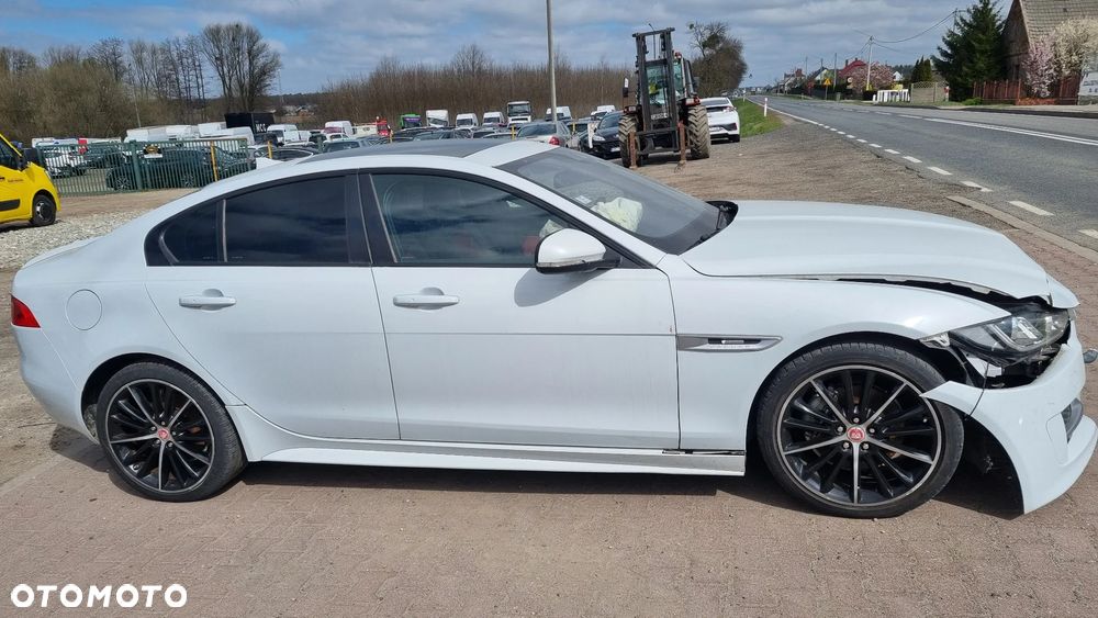 Jaguar XE 20d R-Sport Ingenium Edition - 4