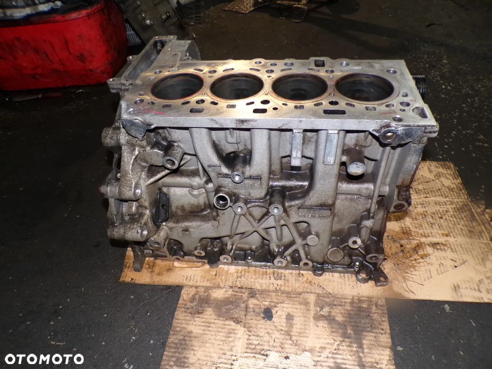 blok silnika Toyota Mini 1.6 D N47C16A Idealny - 3