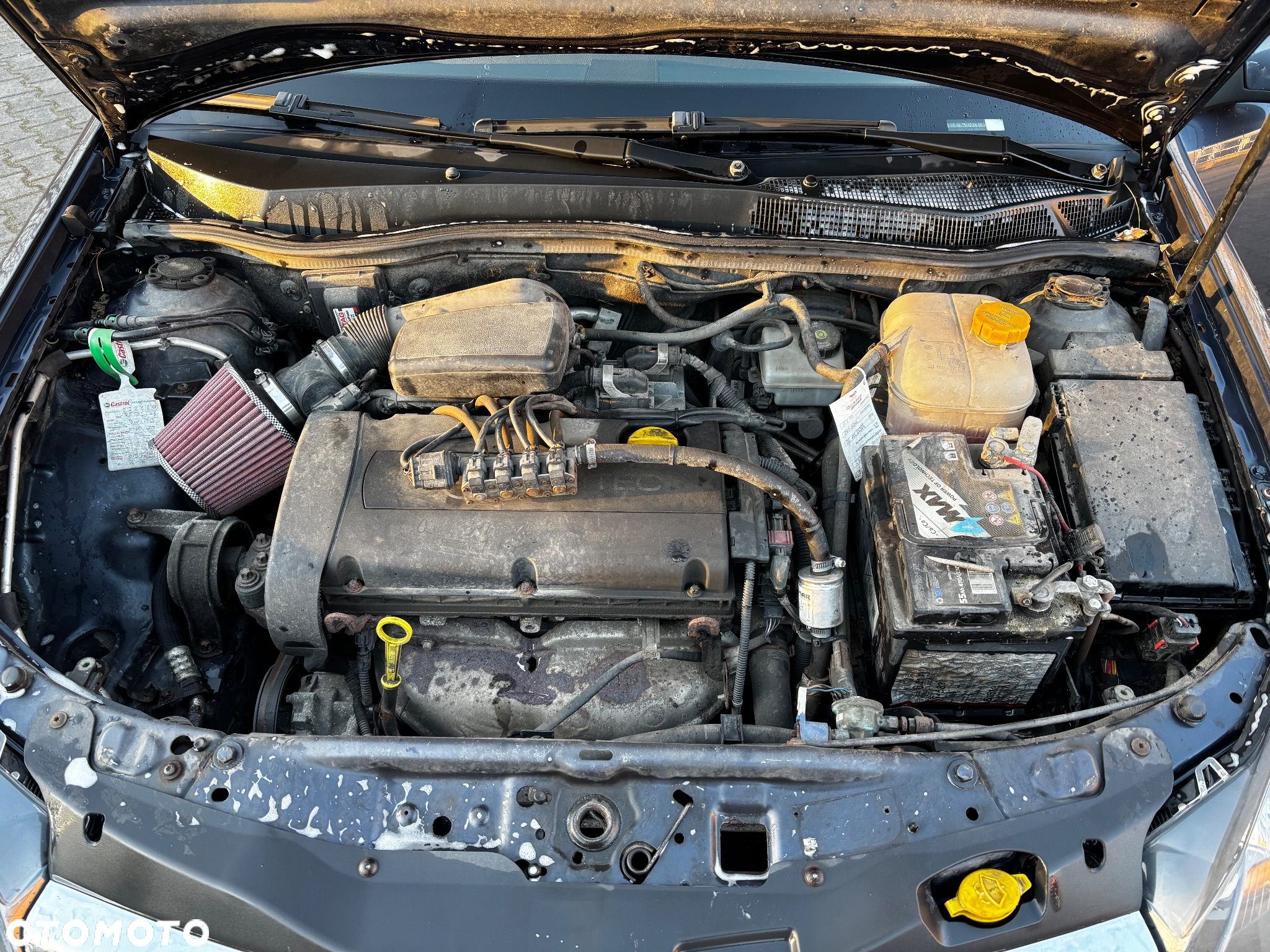 Opel Astra GTC 1.6 - 12