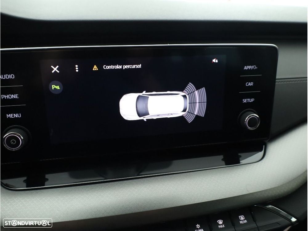 Skoda Octavia 2.0 TDI Ambition — fotografia 23