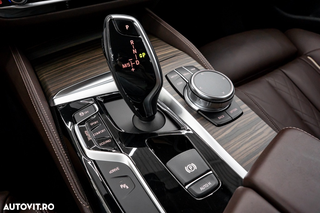 BMW Seria 5 530e AT PHEV - 35