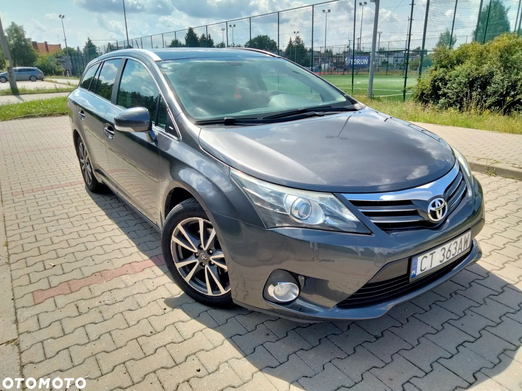 Toyota Avensis 2.0 D-4D Premium - 1