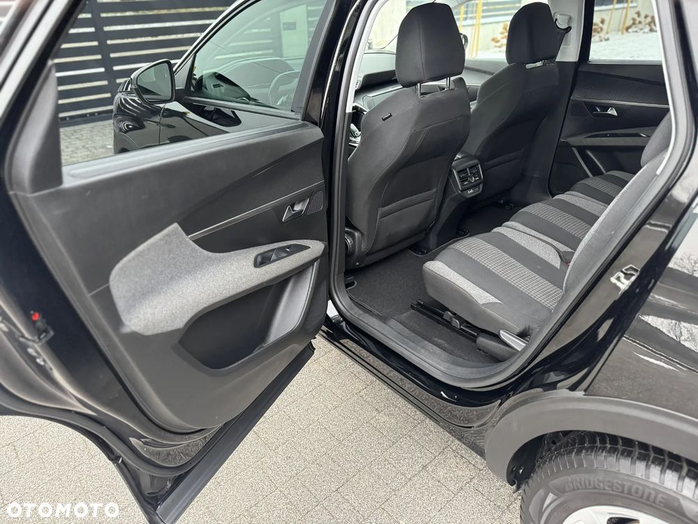 Peugeot 5008 BlueHDi 130 EAT8 Allure - 30