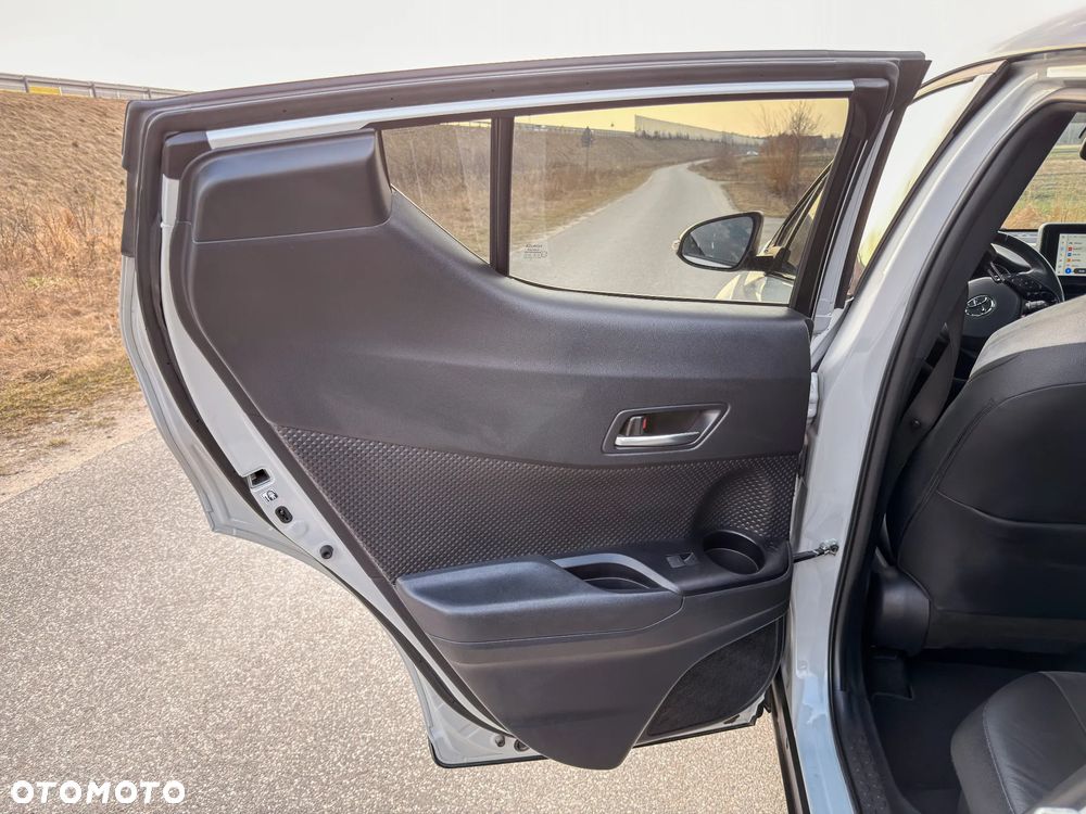 Toyota C-HR 2.0 Hybrid GR Sport - 17