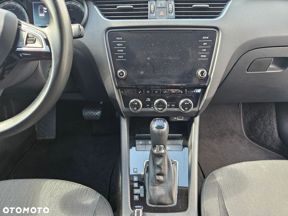 Skoda Octavia 2.0 TDI SCR Style DSG - 7