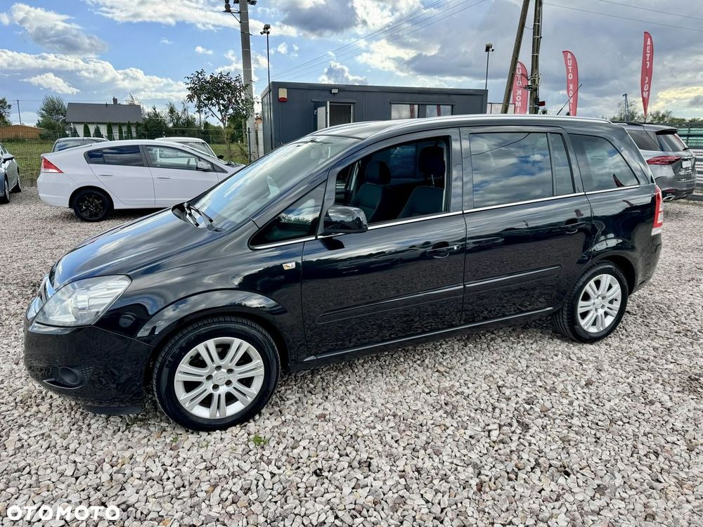 Opel Zafira - 23
