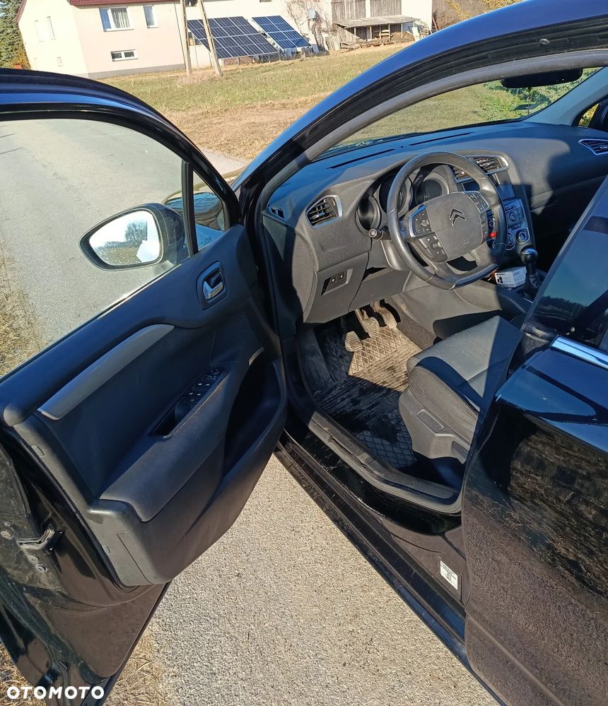 Citroën C4 HDi 90 Attraction - 9