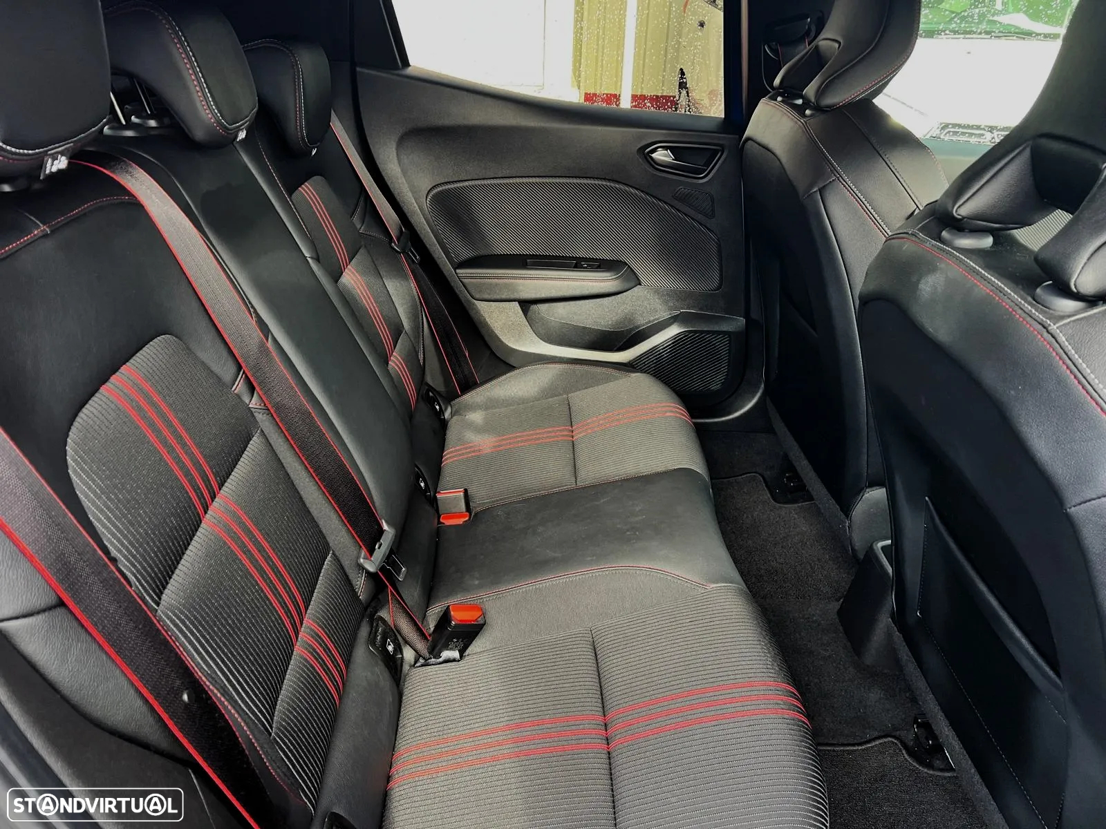 Renault Clio 1.0 TCe RS Line - 9